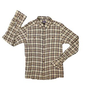 Patagonia‎ Men's Beige Blue plaid Organic Cotton Button Up Shirt size Small